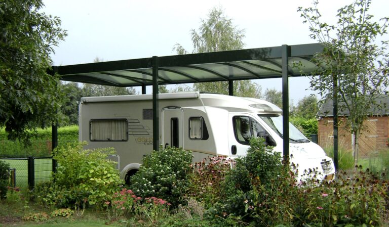 https://carportnederland.nl/wp-content/uploads/2024/12/Carport_Nederkand_camper_04-e1747216569817-768x449.jpg