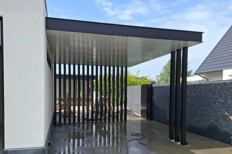 https://carportnederland.nl/wp-content/uploads/2024/12/Carport_Nederland_moderne_carport_02-768x512.jpg